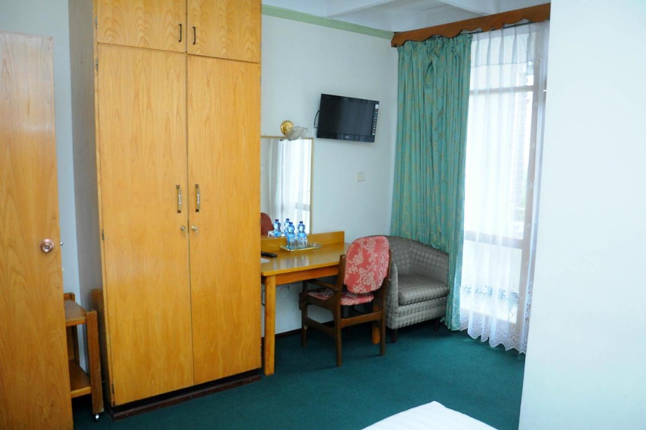 Ras Amba Hotel Addis Ababa Exterior photo